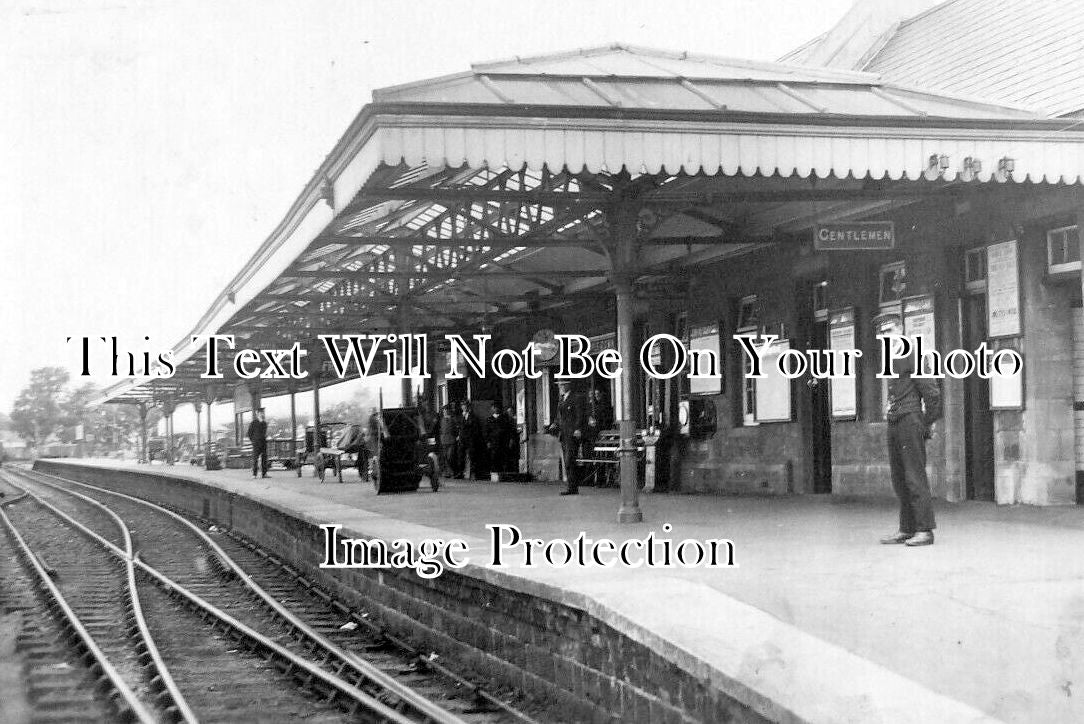 DE 4538 - Barnstaple Railway Station, Devon