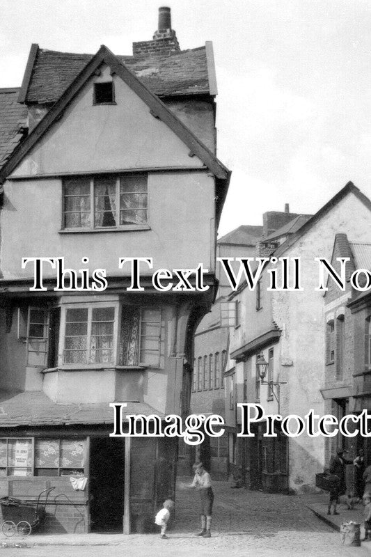 DE 4632 - Old Houses On Frog Street, Exeter, Devon