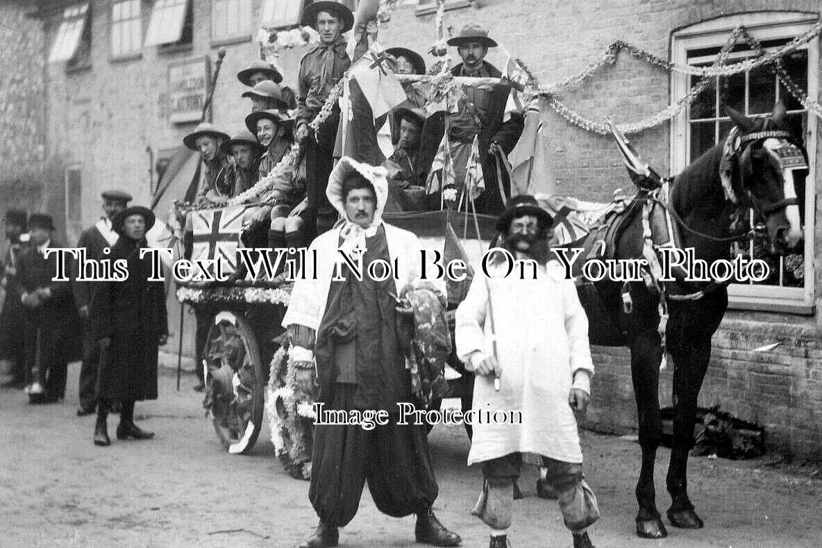 HA 5789 - Coronation Celebrations At The Laundry, Hambledon, Hampshire