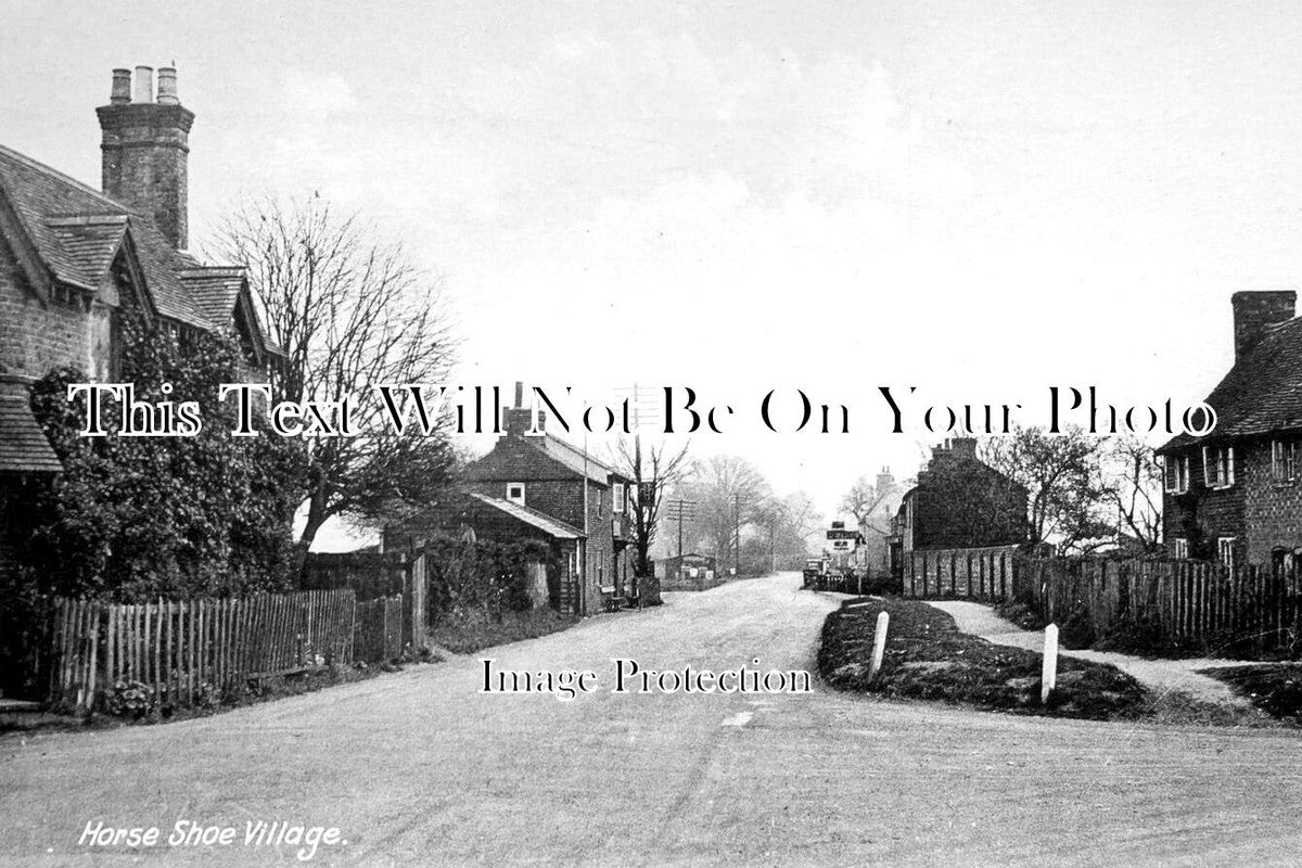 HF 2548 - Horseshoe Horse Shoe Village, Hertfordshire