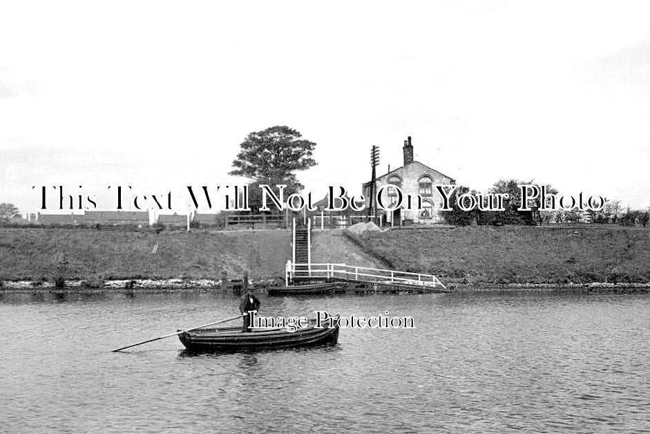 LA 7464 - Bobs Ferry, Cadishead, Manchester, Lancashire
