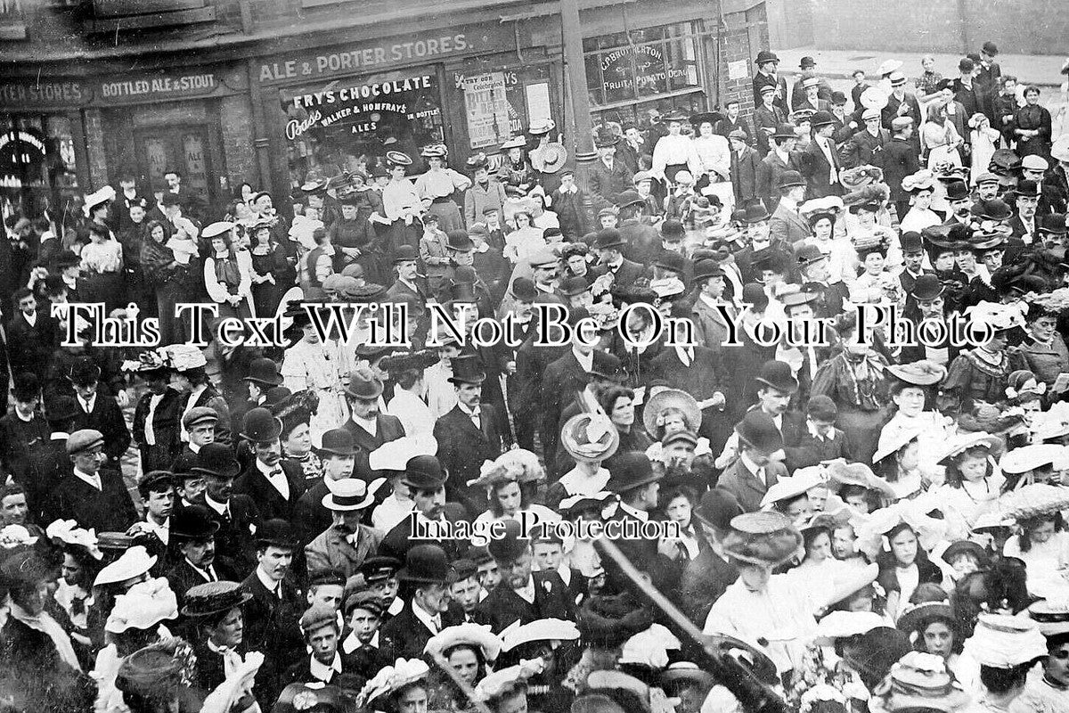 LA 7608 - Celebrations In Ashton Under Lyne, Lancashire