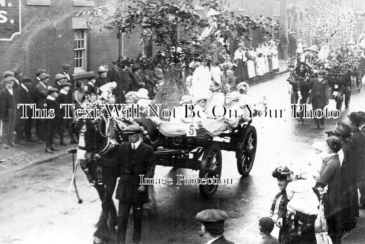 LA 7664 - May Festival In Towngate, Leyland, Lancashire c1914