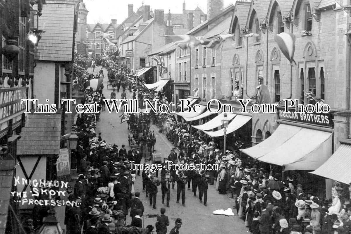 WL 3217 - Knighton Show Procession, Wales 1904
