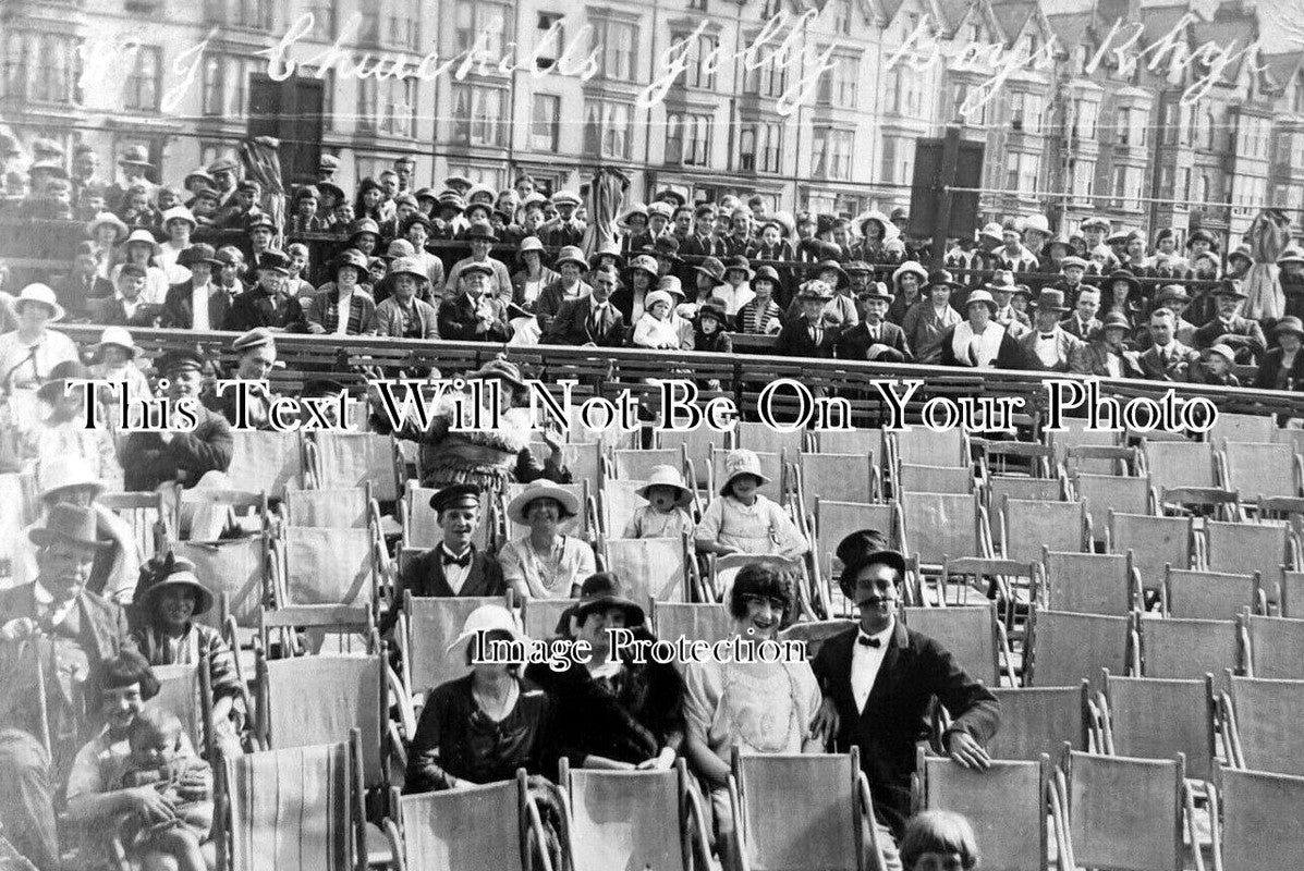 WL 3598 - The Jolly Boys At Rhyl, Wales