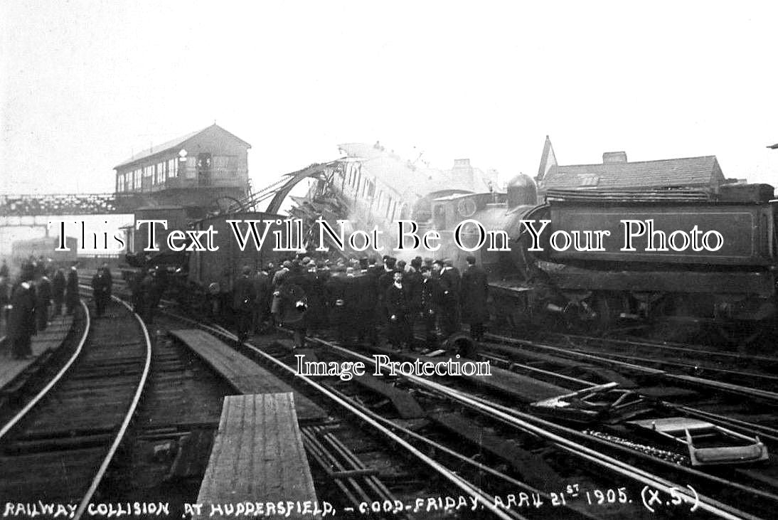 YO 13783 - Railway Accident At Huddersfield Station, Yorkshire 1905
