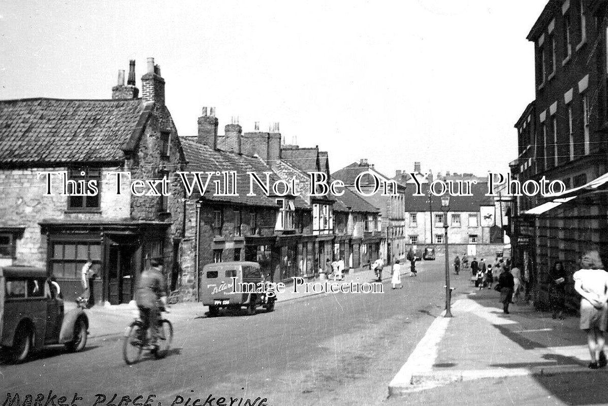 YO 13845 - Market Place, Pickering, Yorkshire c1950