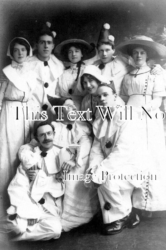 YO 14148 - Leeds Pierrot Troupe, Yorkshire