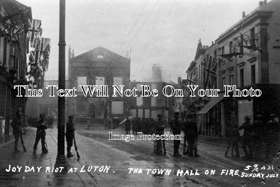 BF 123 - Town Hall Fire, Luton Riot 1919, Bedfordshire