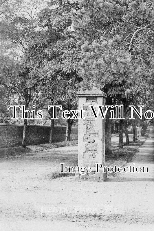 BF 1514 - Entrance To Heath Park Road, Leighton Buzzard, Bedfordshire c1910