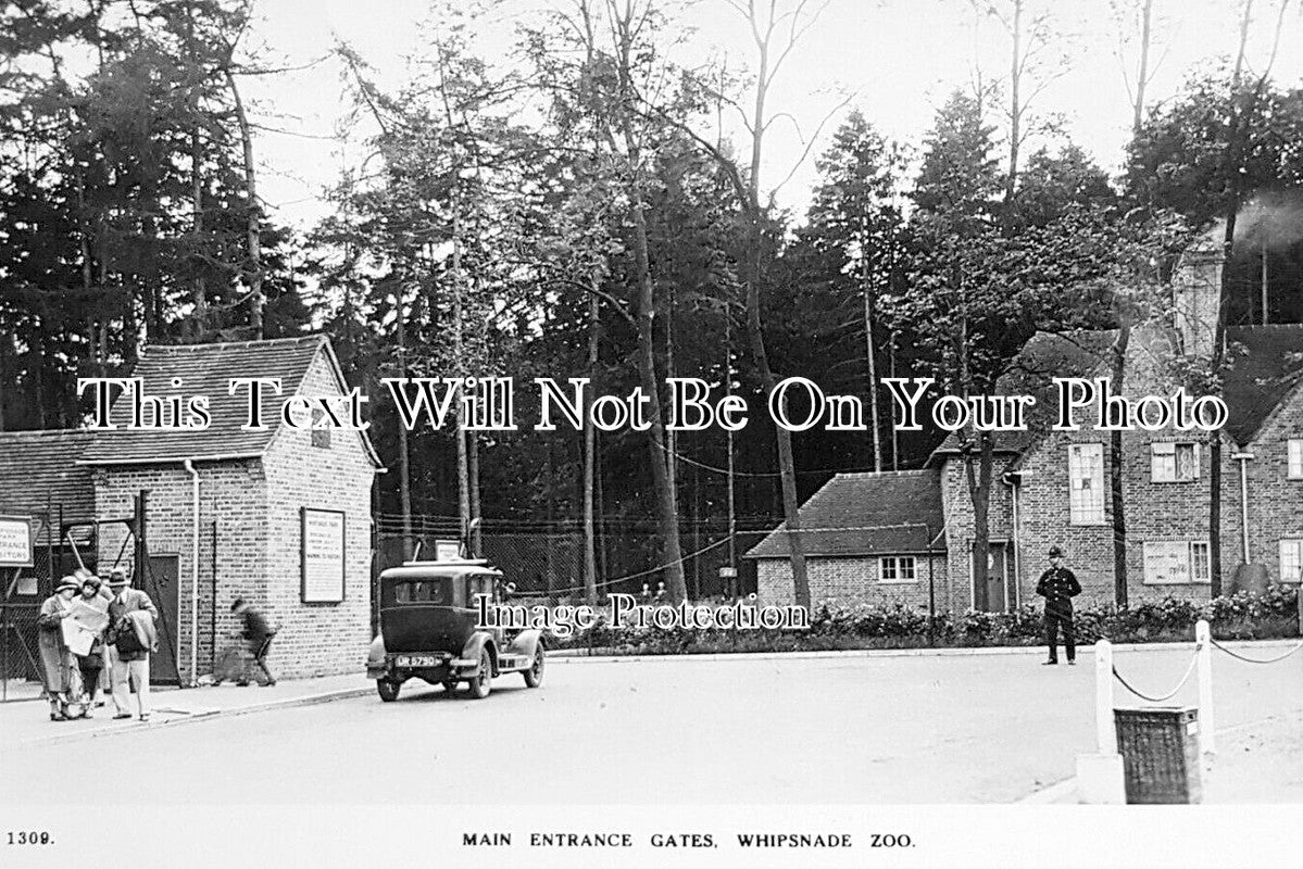 BF 1747 - Main Entrance Gates, Whipsnade Zoo, Bedfordshire