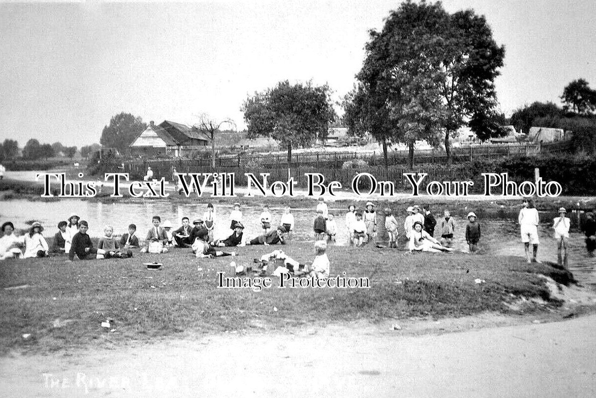BF 1774 - The River Lea, Leagrave, Luton, Bedfordshire