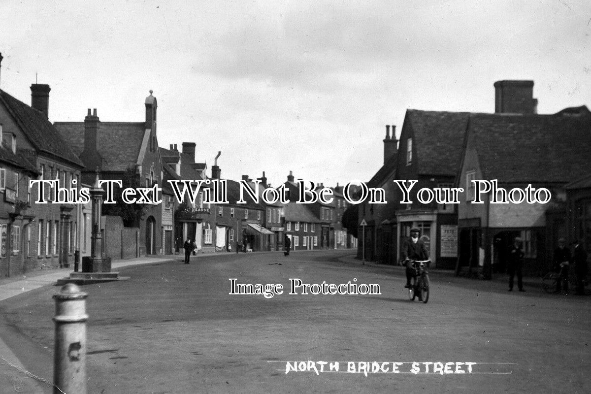 BF 65 - North Bridge Street, Shefford, Bedfordshire c1914