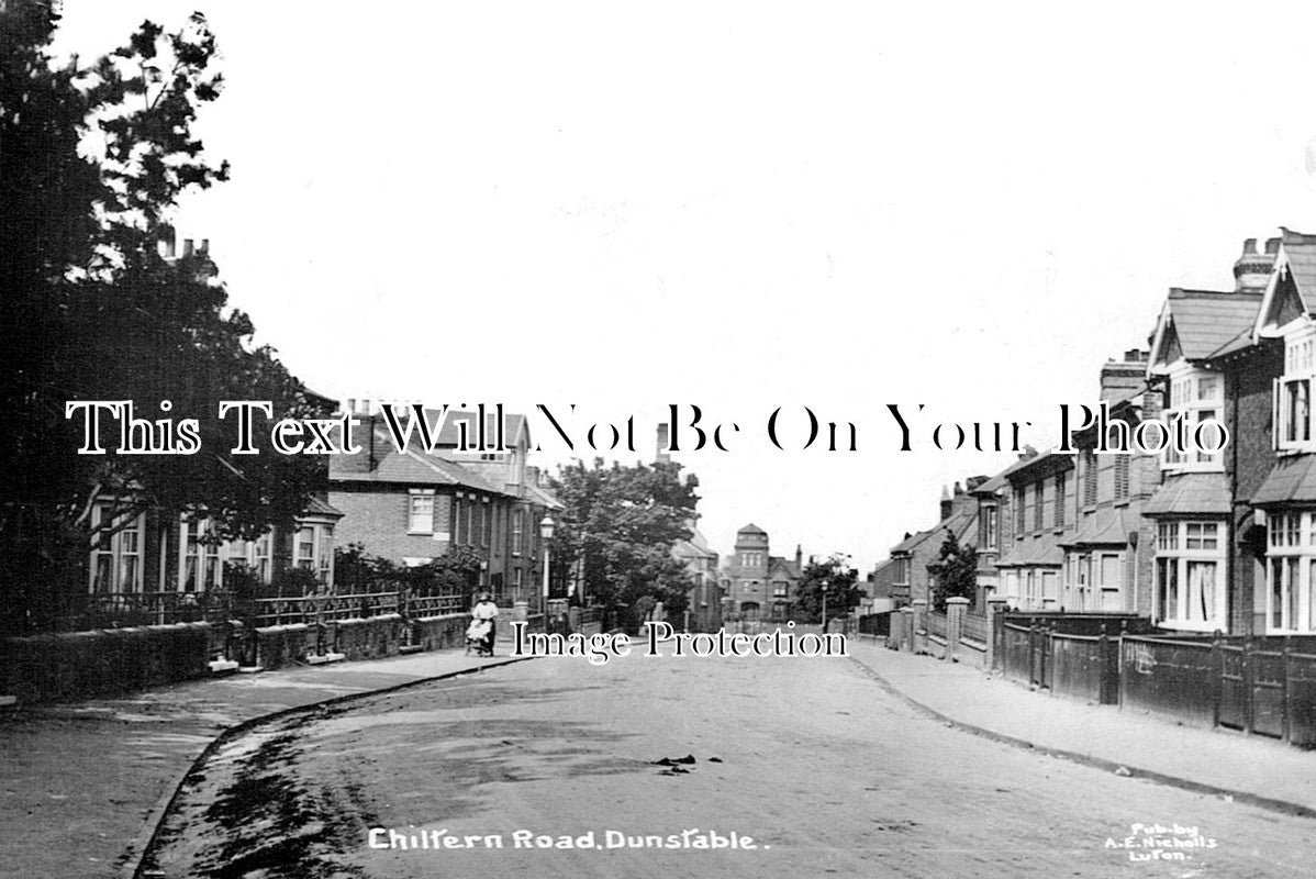 BF 814 - Chiltern Road, Dunstable, Bedfordshire