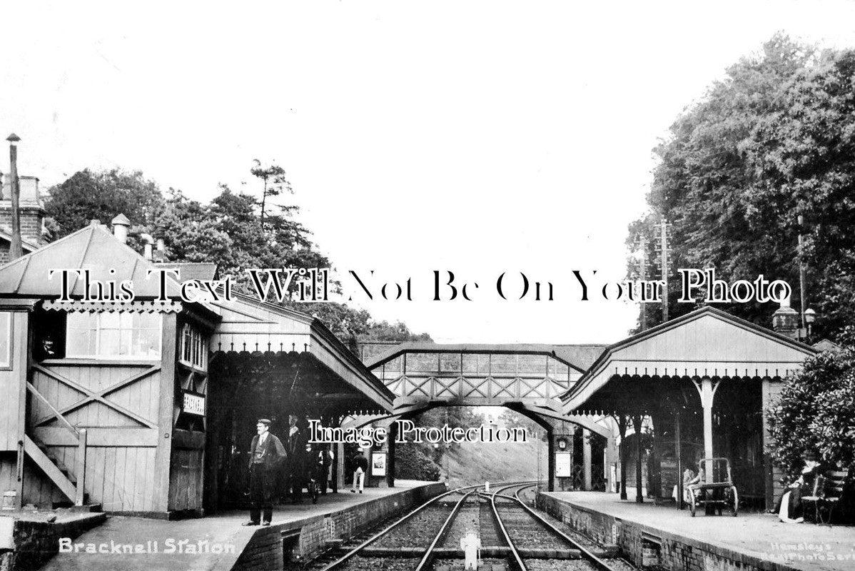 BK 1092 - Bracknell Railway Station, Berkshire