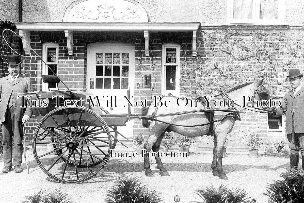 BK 1150 - Men With Horse & Trap, Abingdon, Berkshire