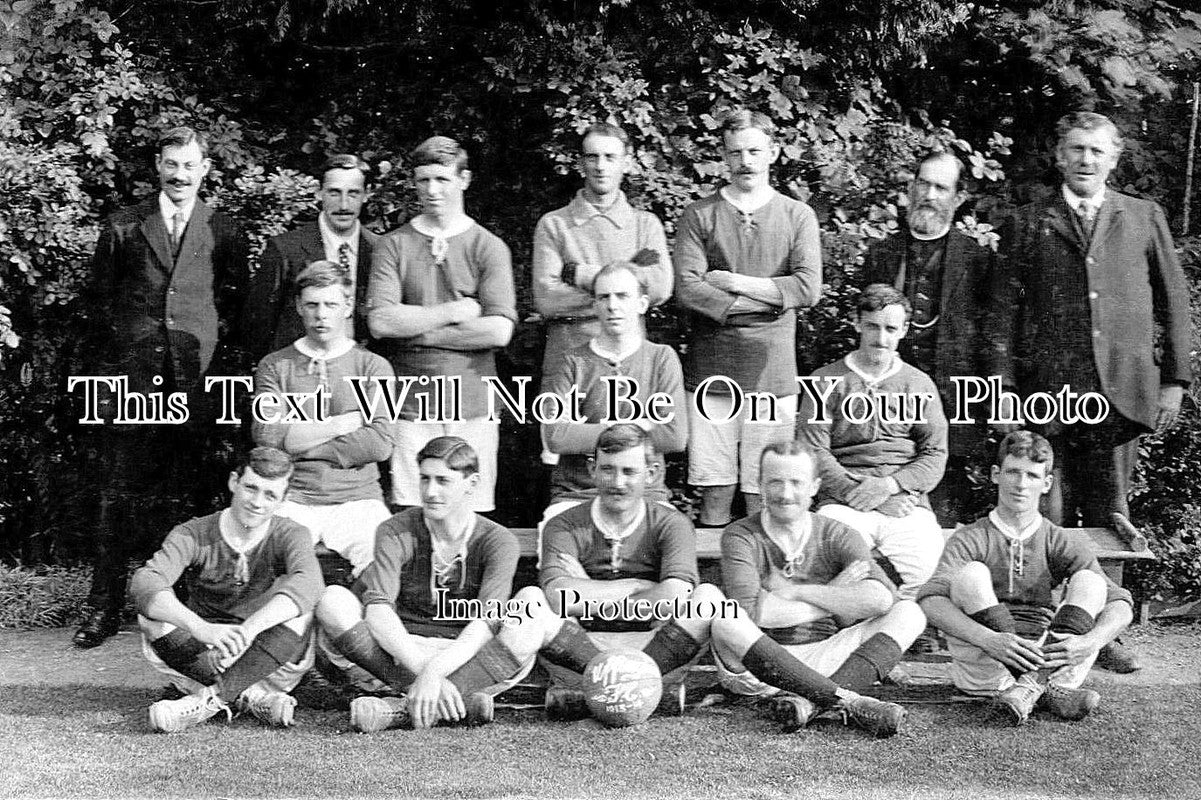 BK 1272 - Uffington Football Team, Berkshire 1913-14