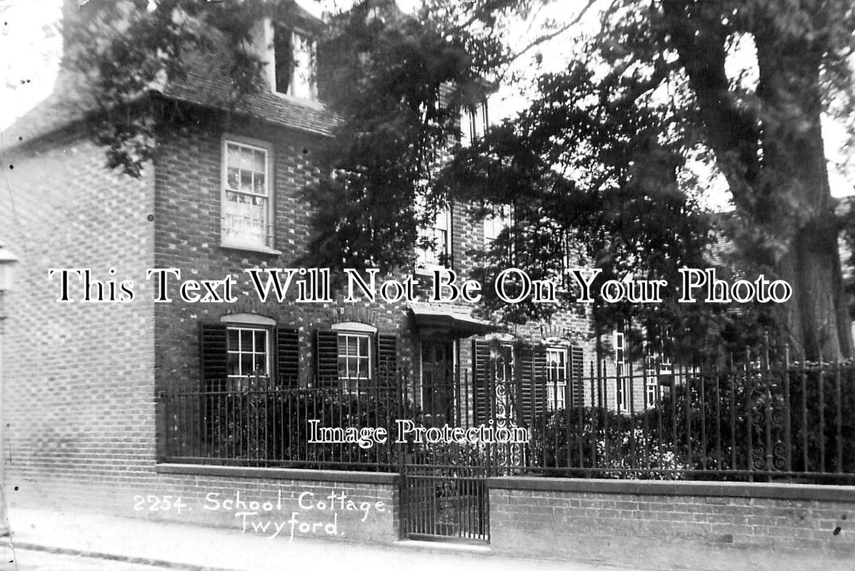 BK 1332 - School Cottage, Twyford, Berkshire