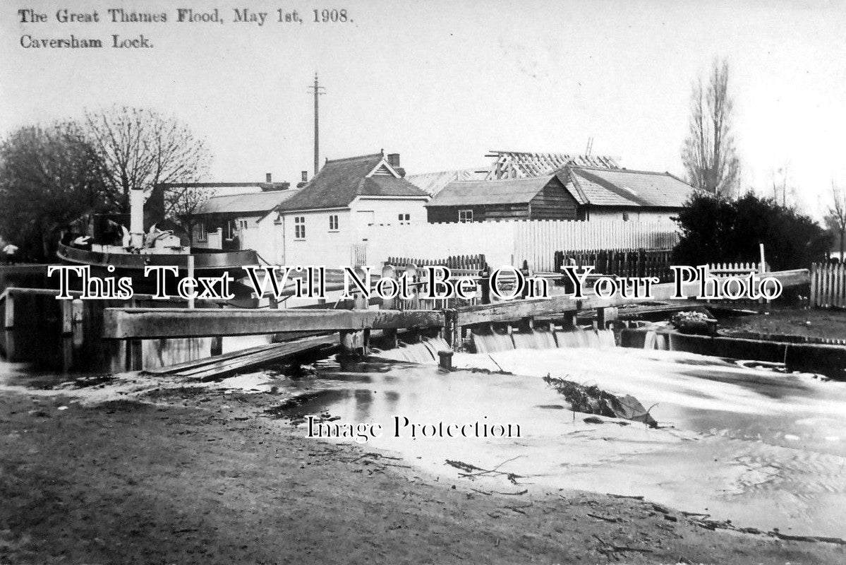 BK 135 - Caversham Lock, Berkshire 1908 The Great Thames Flood
