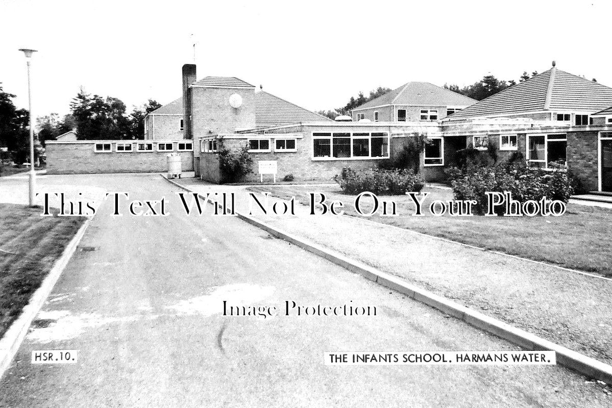 BK 1383 - The Infants School, Harmans Water, Bracknell, Berkshire