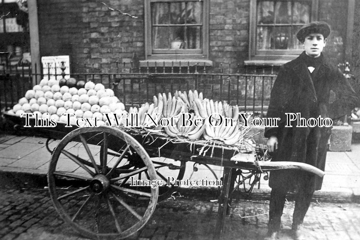 BK 1444 - Fruit Seller, Reading, Berkshire