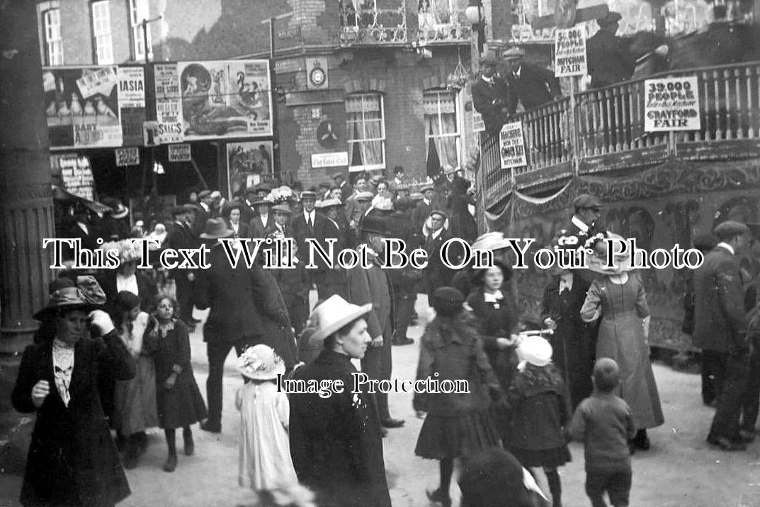 BK 1452 - Fairground Ride & Queens Hotel, Abingdon, Berkshire c1912