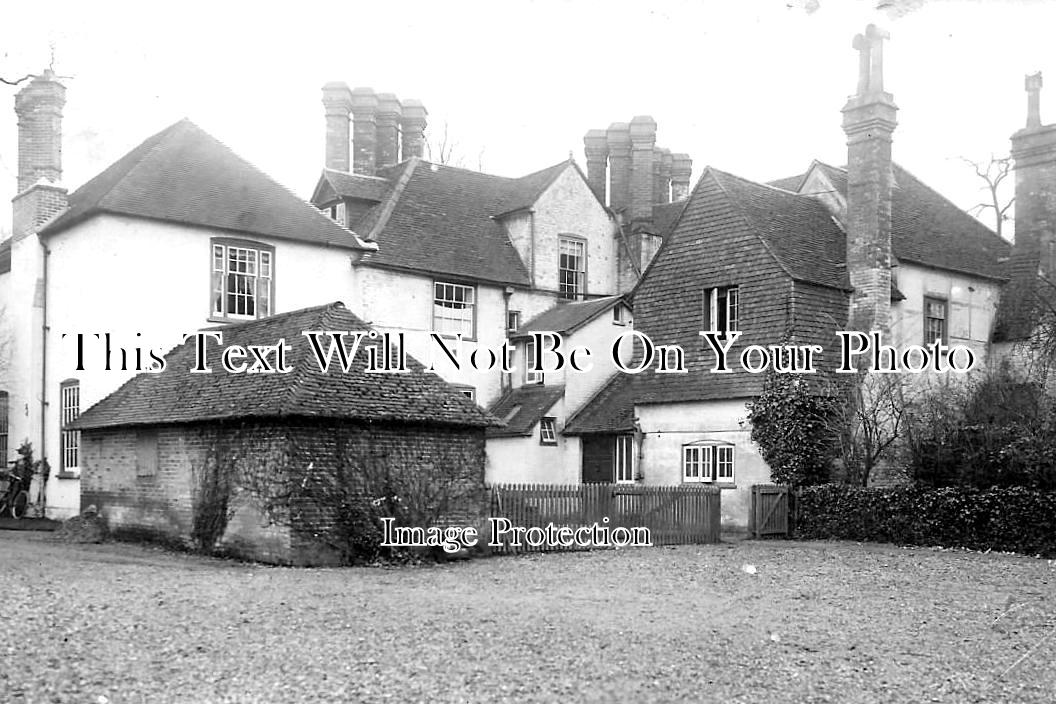 BK 1511 - Three Mile Cross, Hartley Court, Berkshire c1905