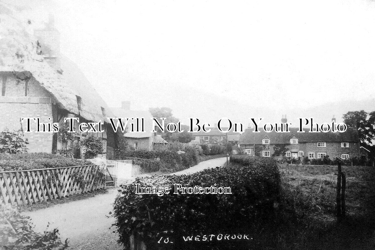 BK 1581 - Westbrook Village, Boxford, Berkshire c1910