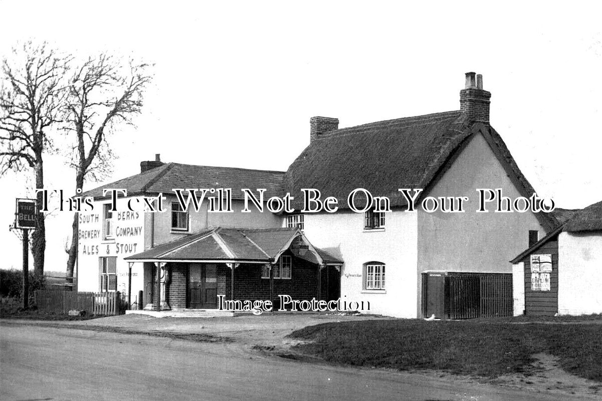 BK 1675 - The Bell Pub, Newbury, Berkshire