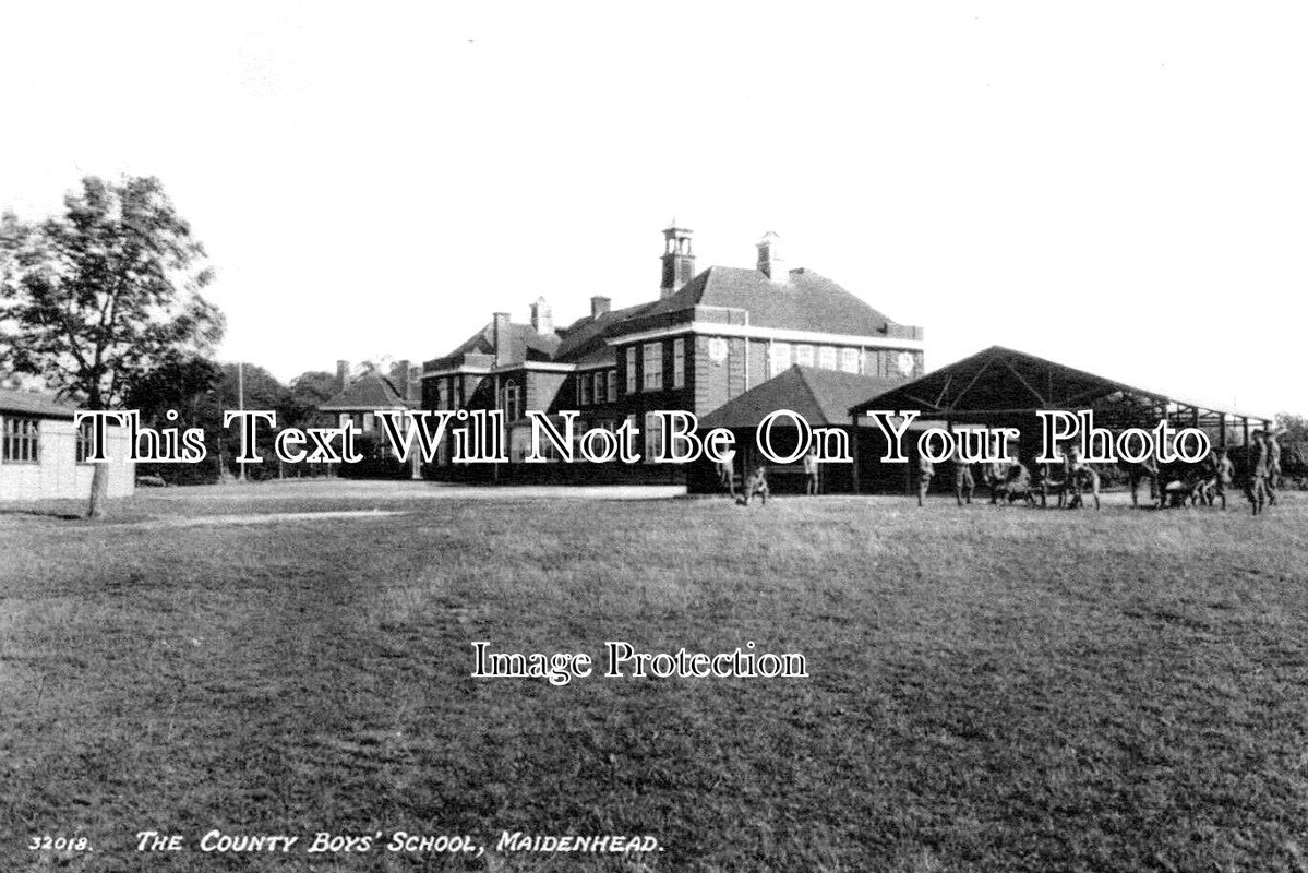 BK 1690 - The County Boys School, Maidenhead, Berkshire