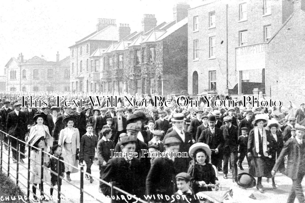 BK 1695 - Lifeguards Church Parade, Windsor, Berkshire