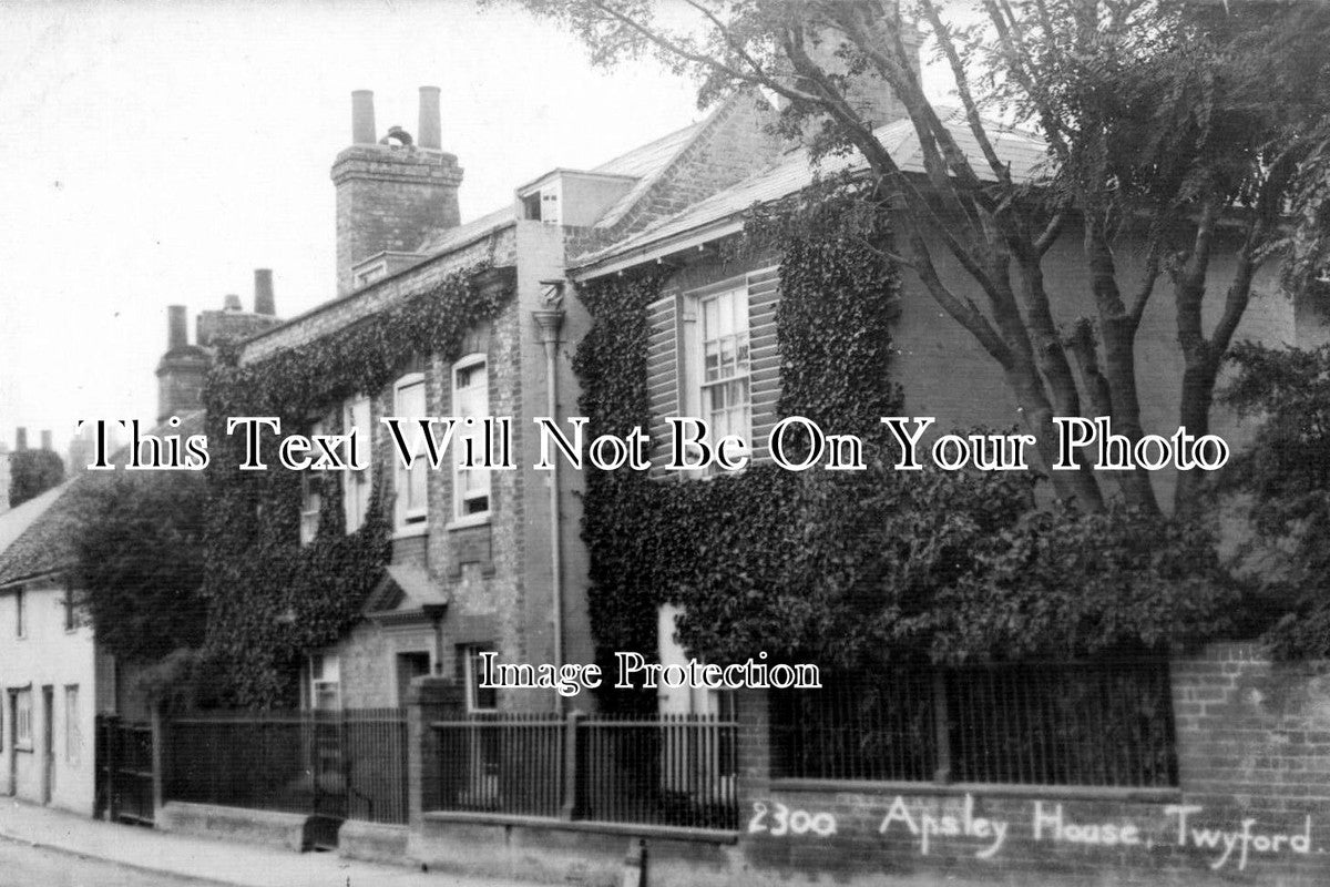 BK 17 - Apsley House, Twyford, Berkshire c1915