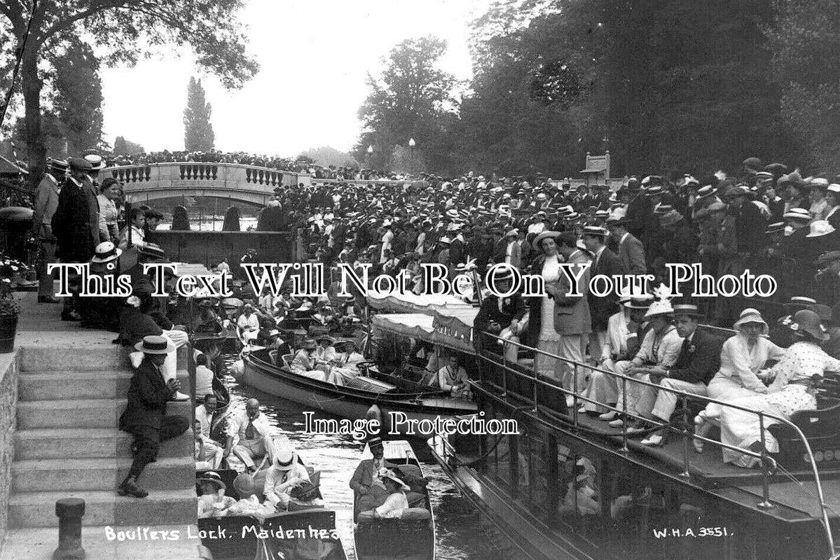BK 1715 - Boulters Lock, Maidenhead, Berkshire