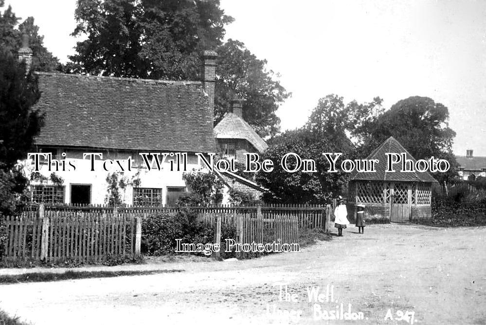 BK 1882 - The Well, Upper Basildon, Berkshire c1910