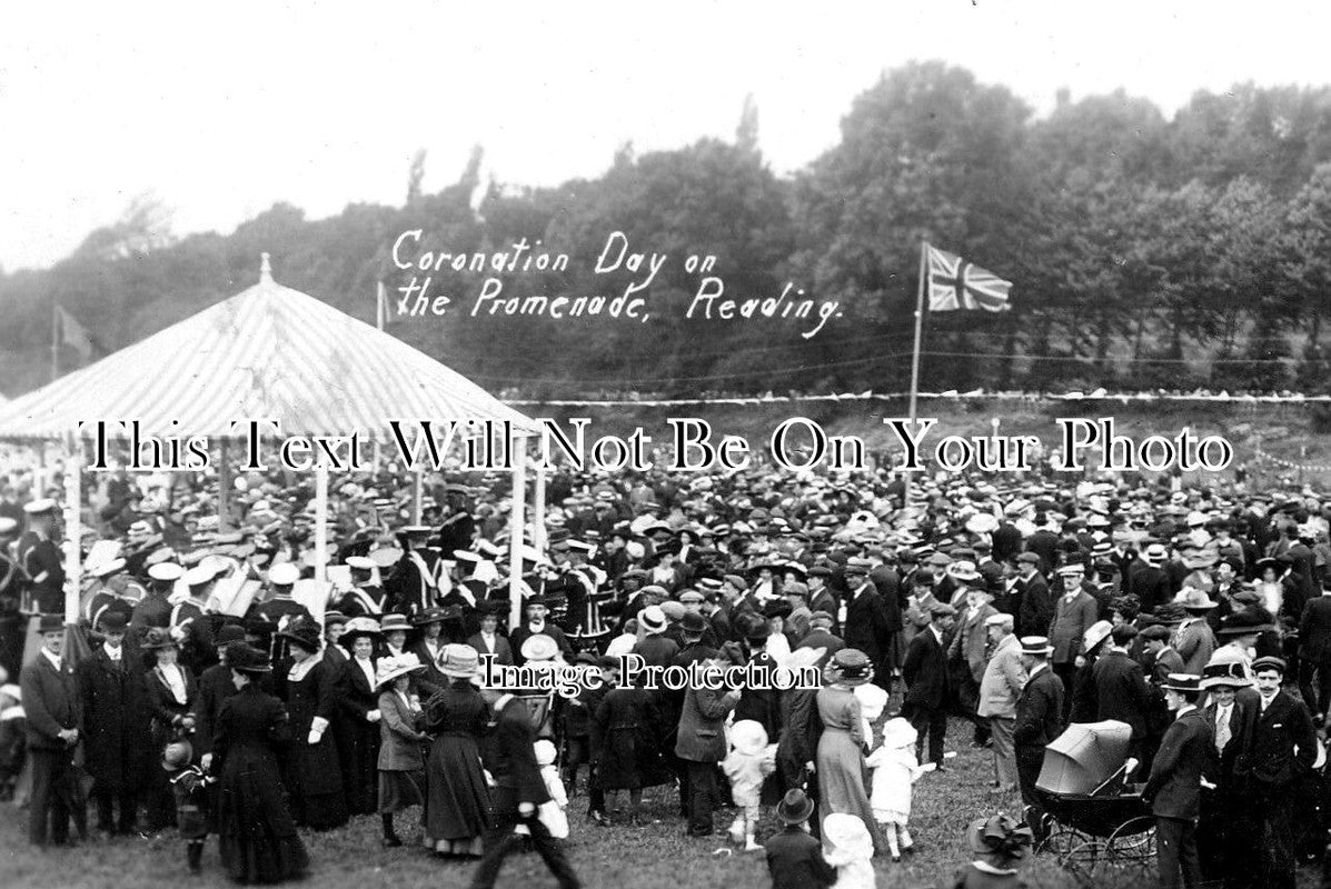 BK 1913 - Coronation Day On The Promenade, Reading, Berkshire 1911