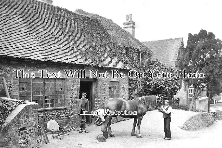 BK 2034 - Arthur Holloway Blacksmith, Bradfield, Berkshire