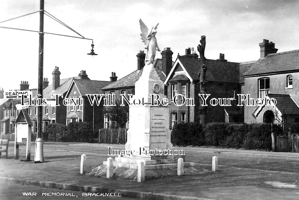 BK 2158 - Bracknell War Memorial, Berkshire