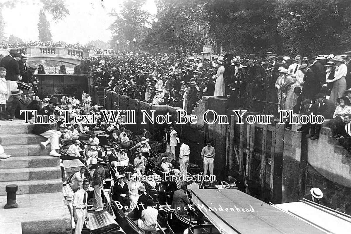BK 2201 - Boulters Lock, Maidenhead, Berkshire c1914