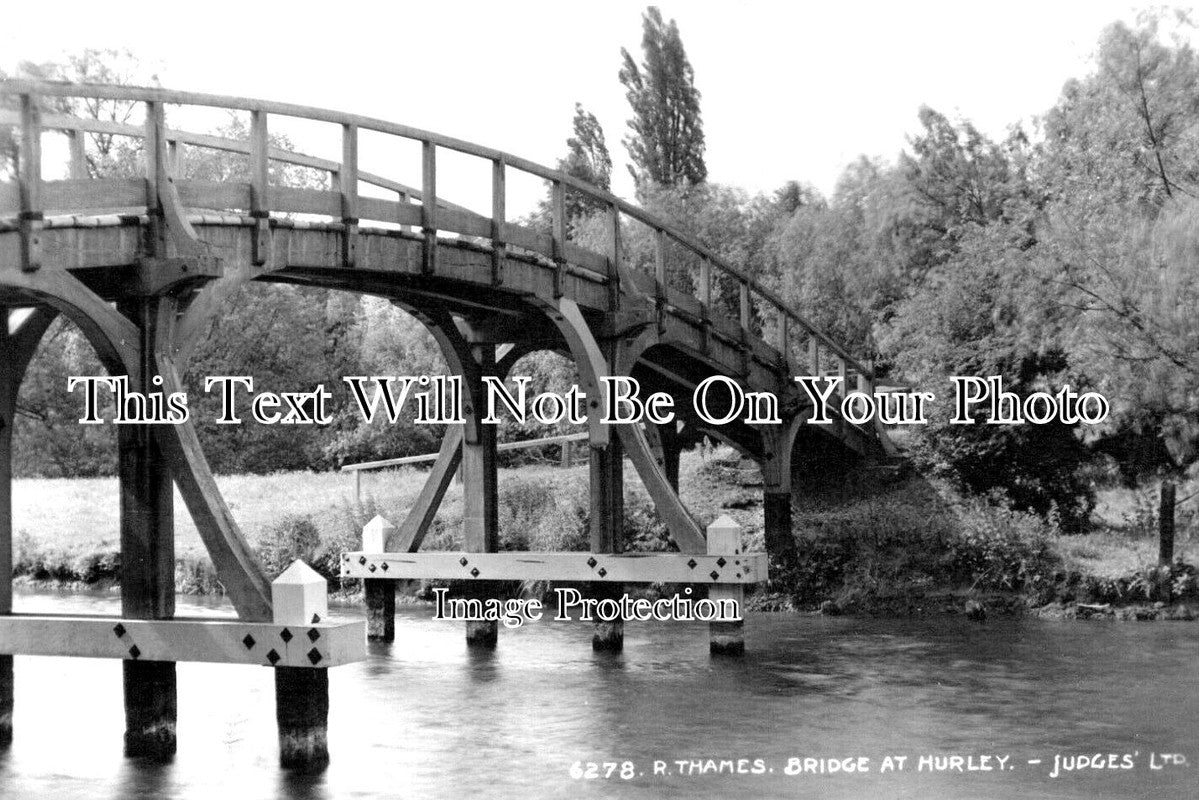 BK 2221 - River Thames Bridge, Hurley, Berkshire c1925
