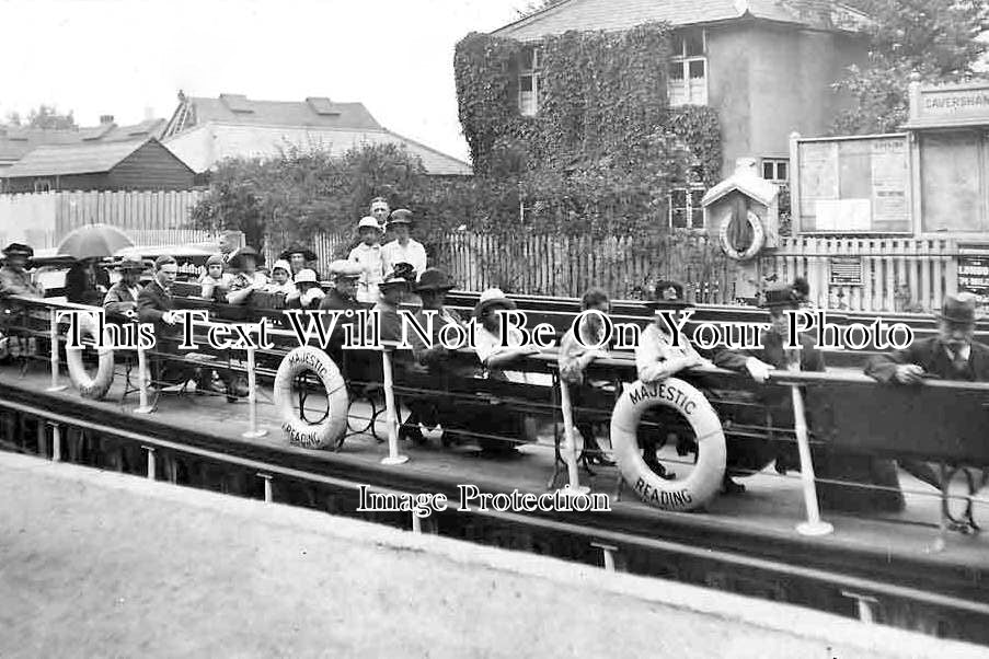BK 2395 - Caversham Lock, Thames Pleasure Boat Majestic, Berkshire