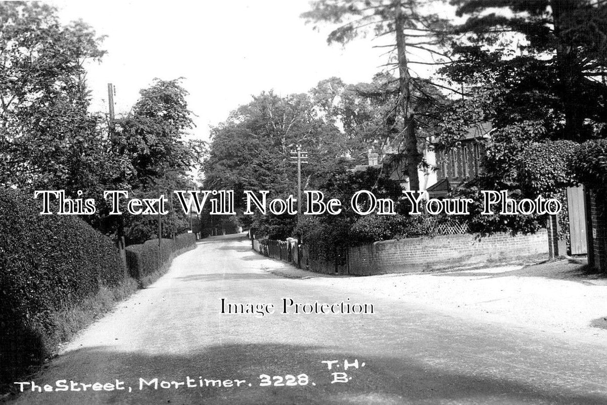 BK 2505 - The Street, Mortimer, Berkshire