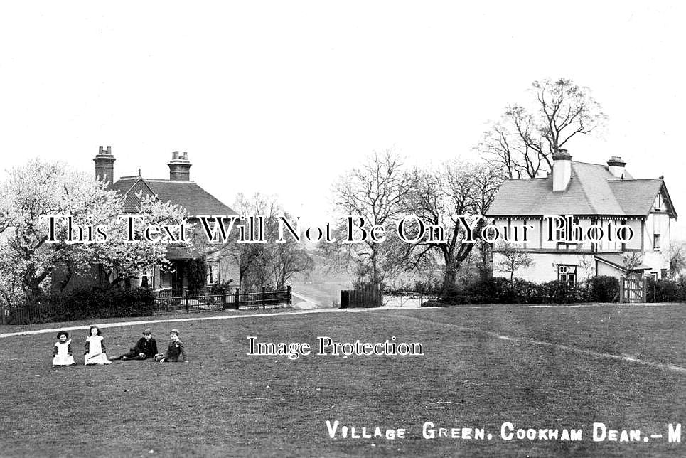 BK 2625 - Village Green, Cookham Dean, Berkshire