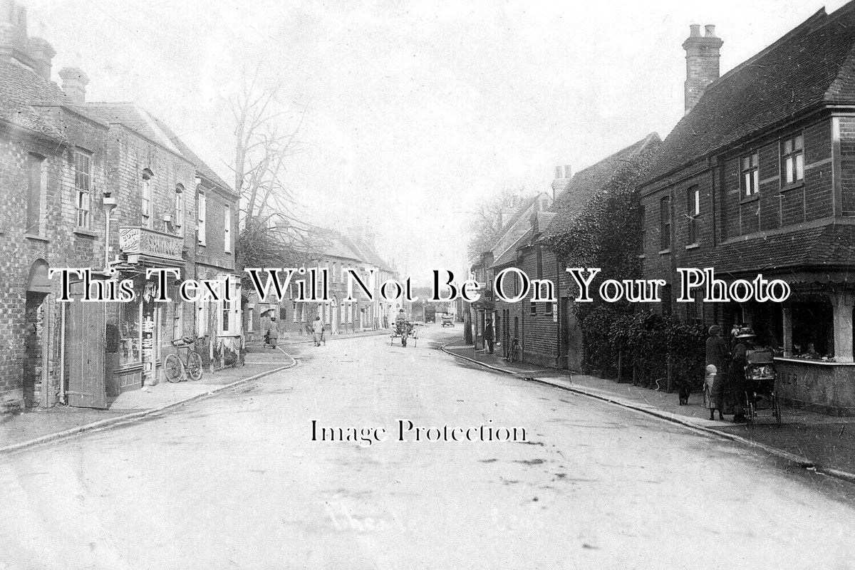 BK 2660 - Theale, Berkshire