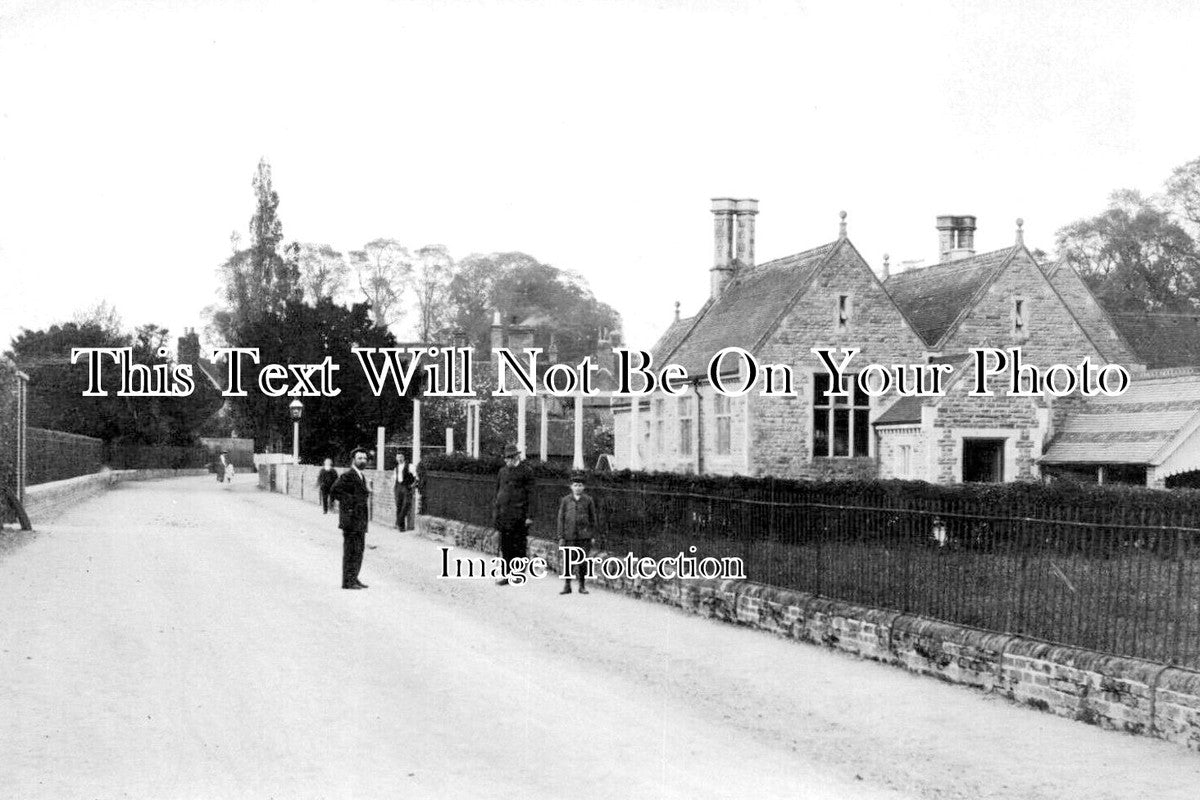 BK 2802 - Englefield School, Englefield, Berkshire