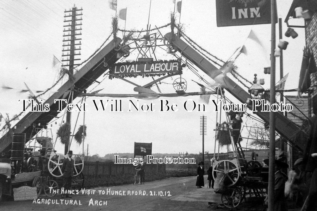 BK 403 - Kings Visit To Hungerford, Agricultural Arch, Berkshire