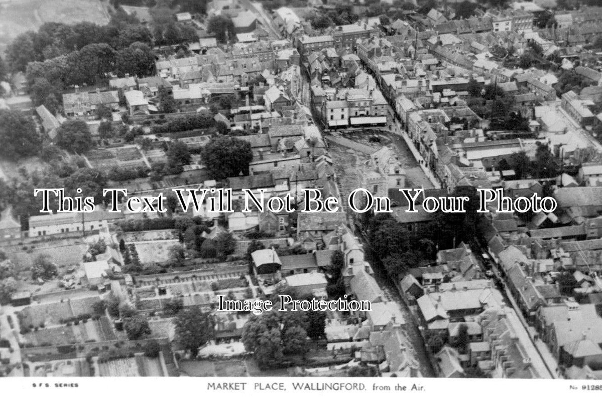 BK 492 - Aerial View Of Wallingford Market Place, Berkshire