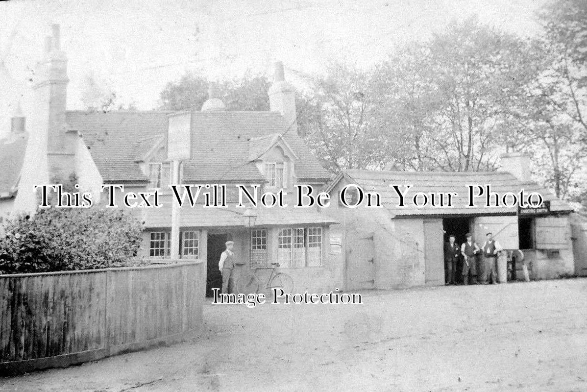 BK 639 - The Rose & Crown Public House, Crowthorne, Lovegrove, Berkshire