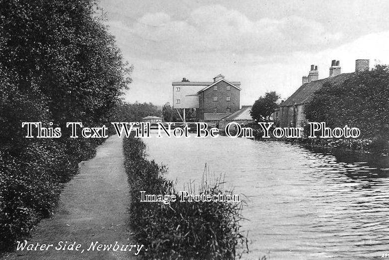 BK 731 - Waterside, Newbury, Berkshire c1920