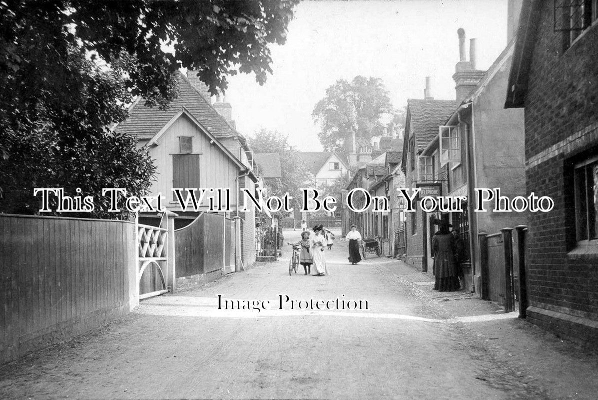 BK 780 - High Street, Sonning, Berkshire