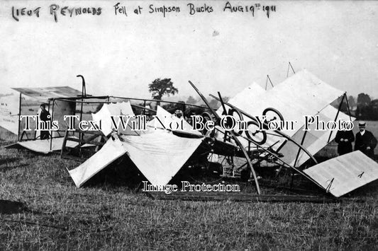 BU 101 - Wreckage of Lieut Reynolds plane at Simpson, Buckinghamshire 1911